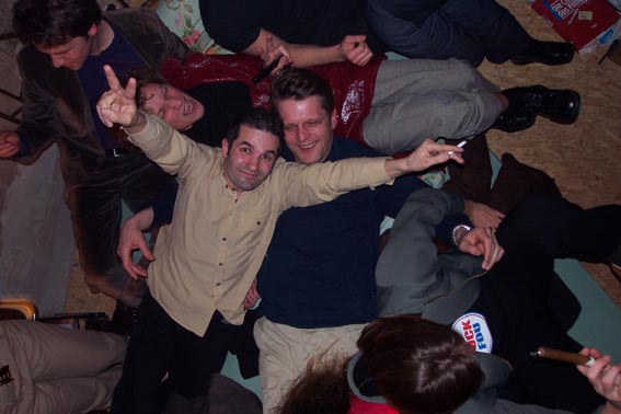 gefolgt von &uuml;bermut...