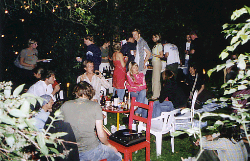 noaal, barac und lerth folgen sch&uuml;chtern...